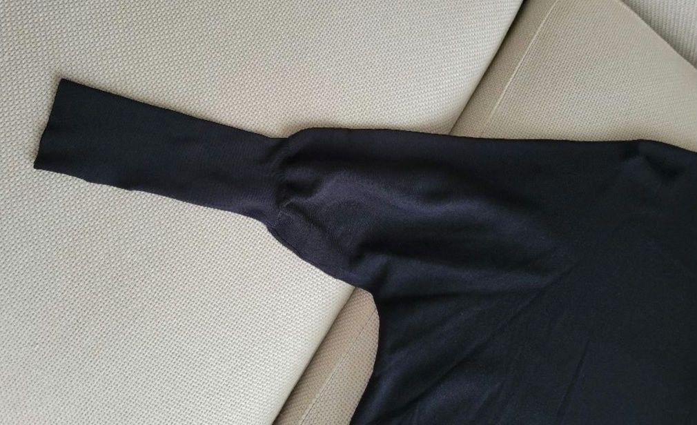 卍