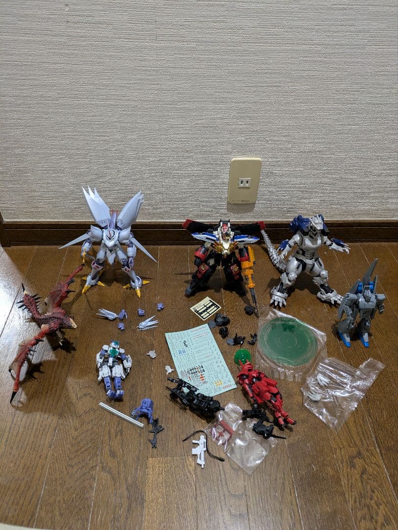 プラモデル ガンダム　ガンプラ　ジャンク　他フィギュア　武器　完成品　まとめ売り