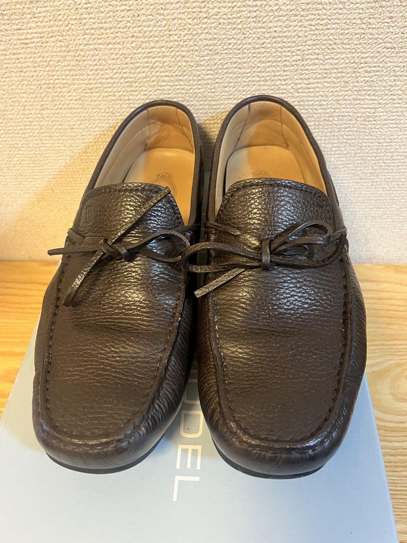 TOD'S チャコール レザー ローファー 靴