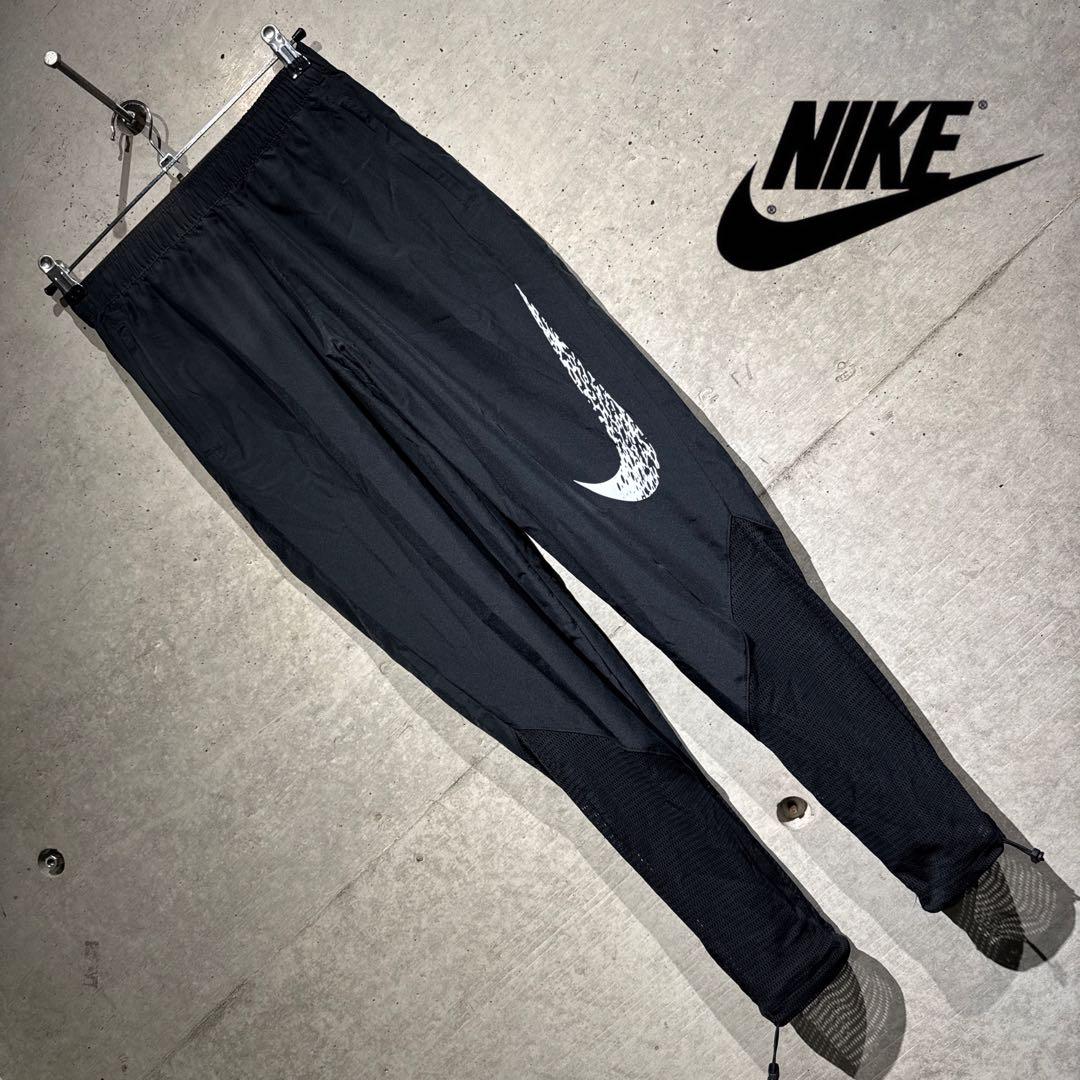 レア NIKE women's Dri-FIT スウッシュ ランニングパンツ