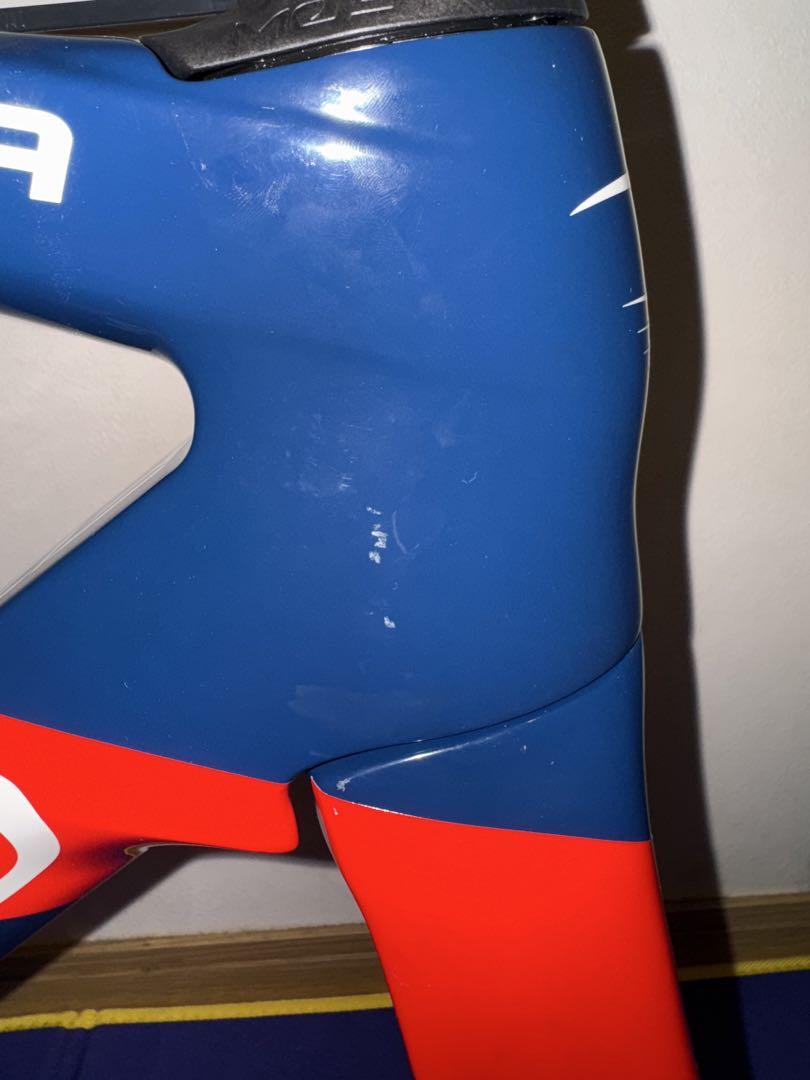 PINARELLO DOGMA F12 DISCフレーム、ハンドルセット