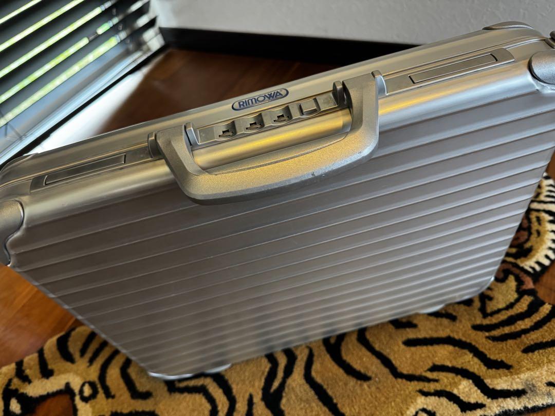 【中古】RIMOWA　リモワ　アタッシュケース　ビンテージ 年季充分ボコボコ系】リモワ RIMOWA アルミトランクケース
