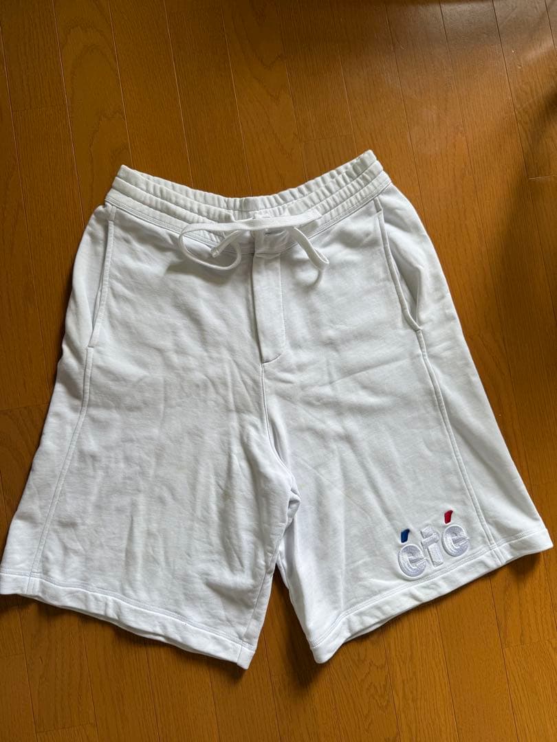 しみ抜き出来る人限定　モンクレールショートパンツ