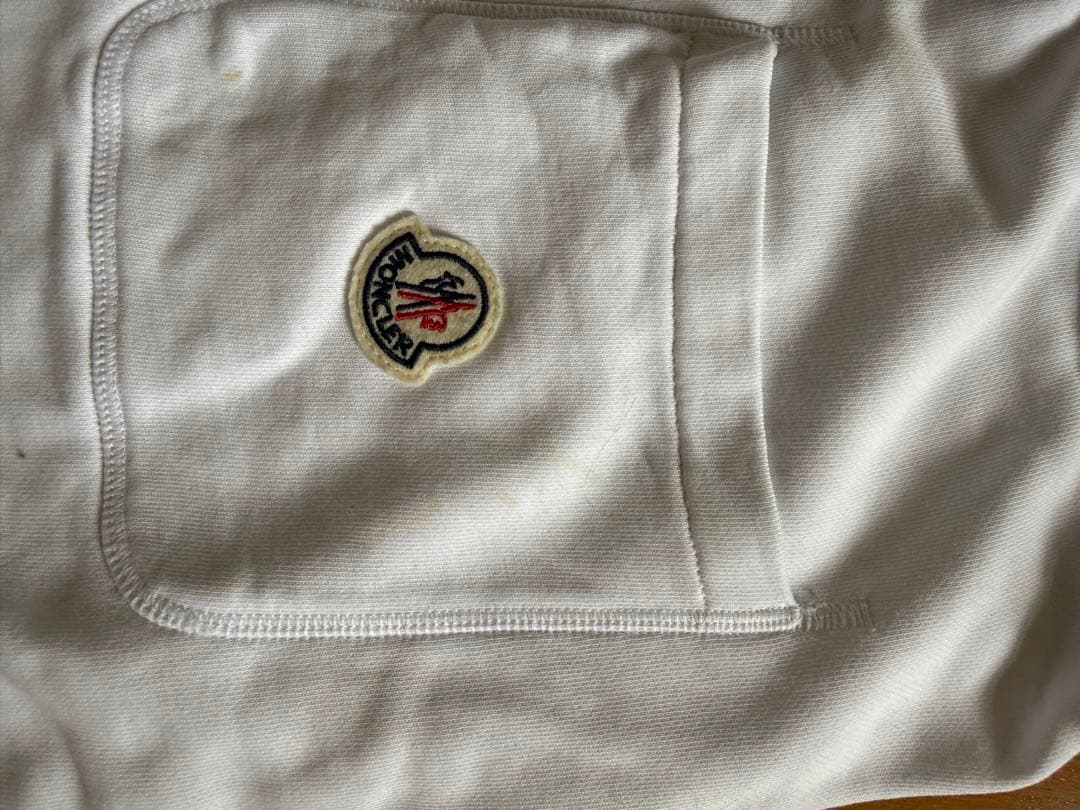 しみ抜き出来る人限定　モンクレールショートパンツ