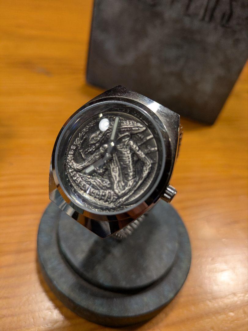 FOSSIL ALIENS 限定時計