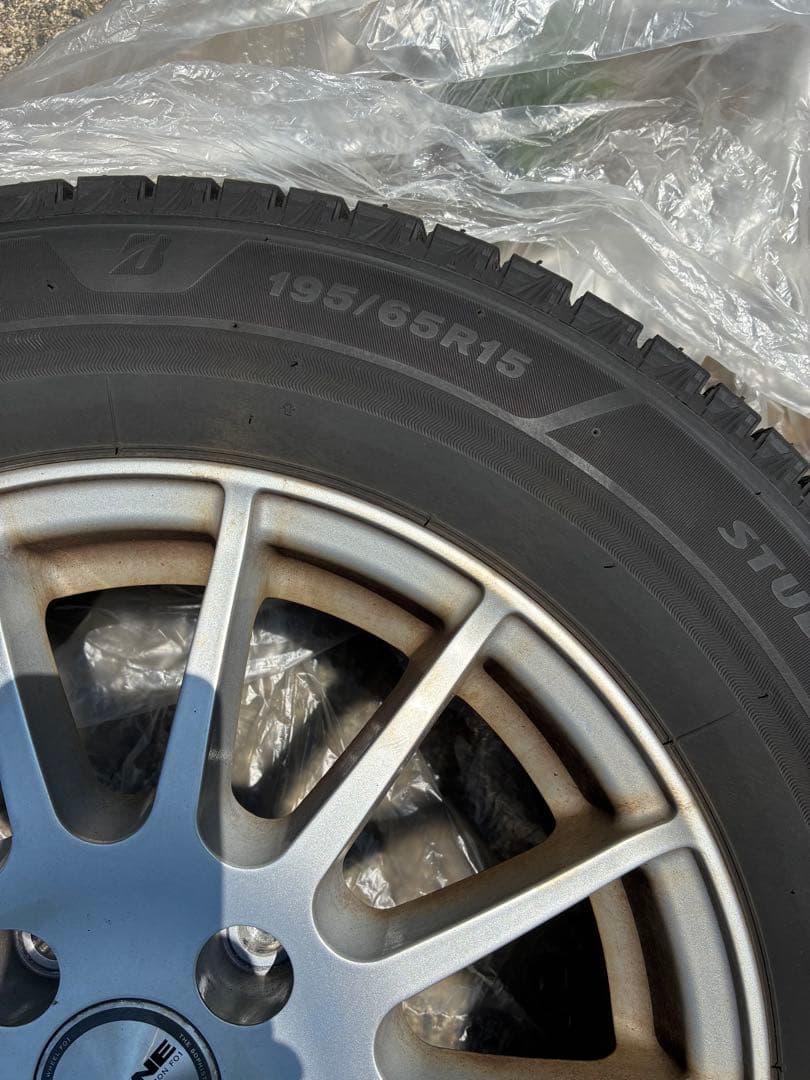 スタッドレスタイヤ 195/65R15 ホイールセット スタッドレスタイヤ 195/65R15 ホイールセット