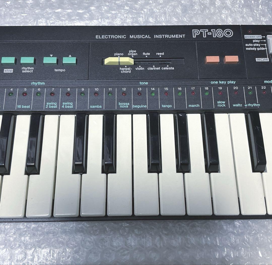 Casio PT-1☆Red☆ビンテージミニシンセサイザー☆昭和レトロ☆日本製 Casio PT-1 Red Mini Synthesizer