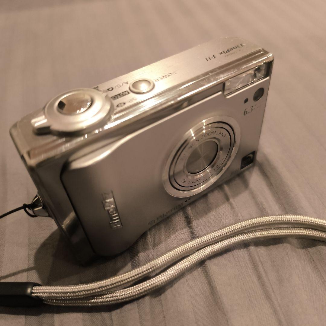 【完動品】FUJIFILM FinePix F11