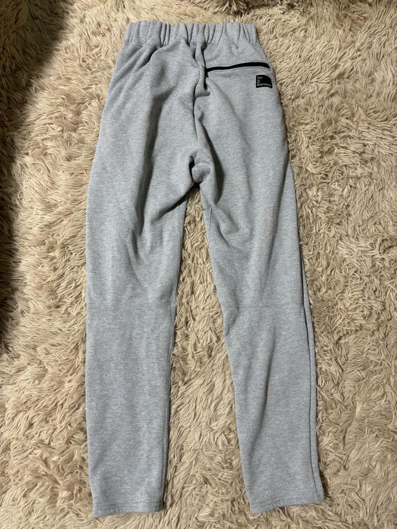 This is my sportswear ランニングスエットパンツ V3