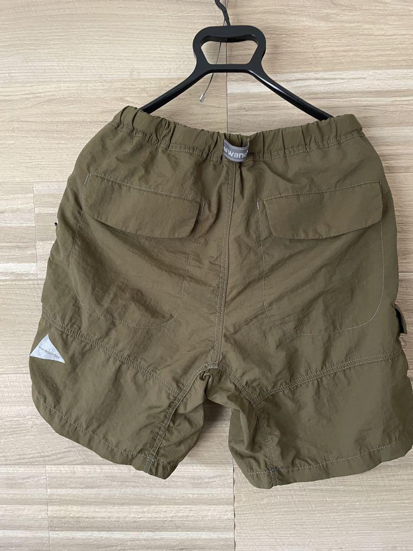 アンドワンダー ショートパンツ　カーキ　L