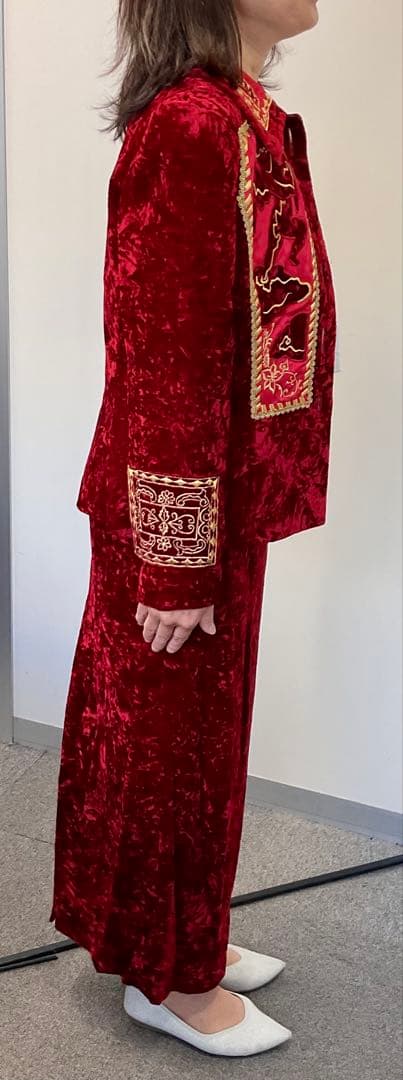 Yuki Torii 赤 刺繍 ベルベット セットアップ　9号
