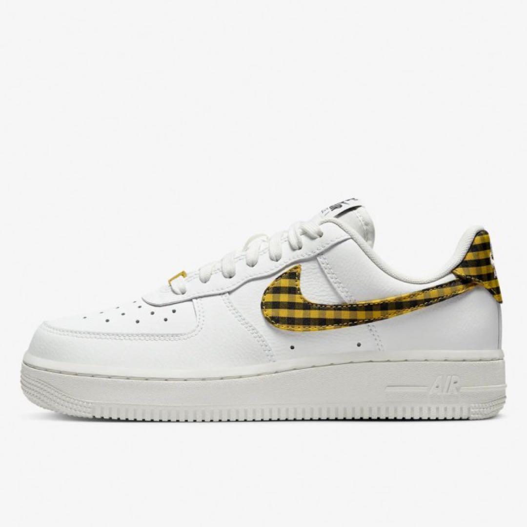 新品23.5cm】NIKE エアフォース1ホワイト/ブロンズ ギンガム