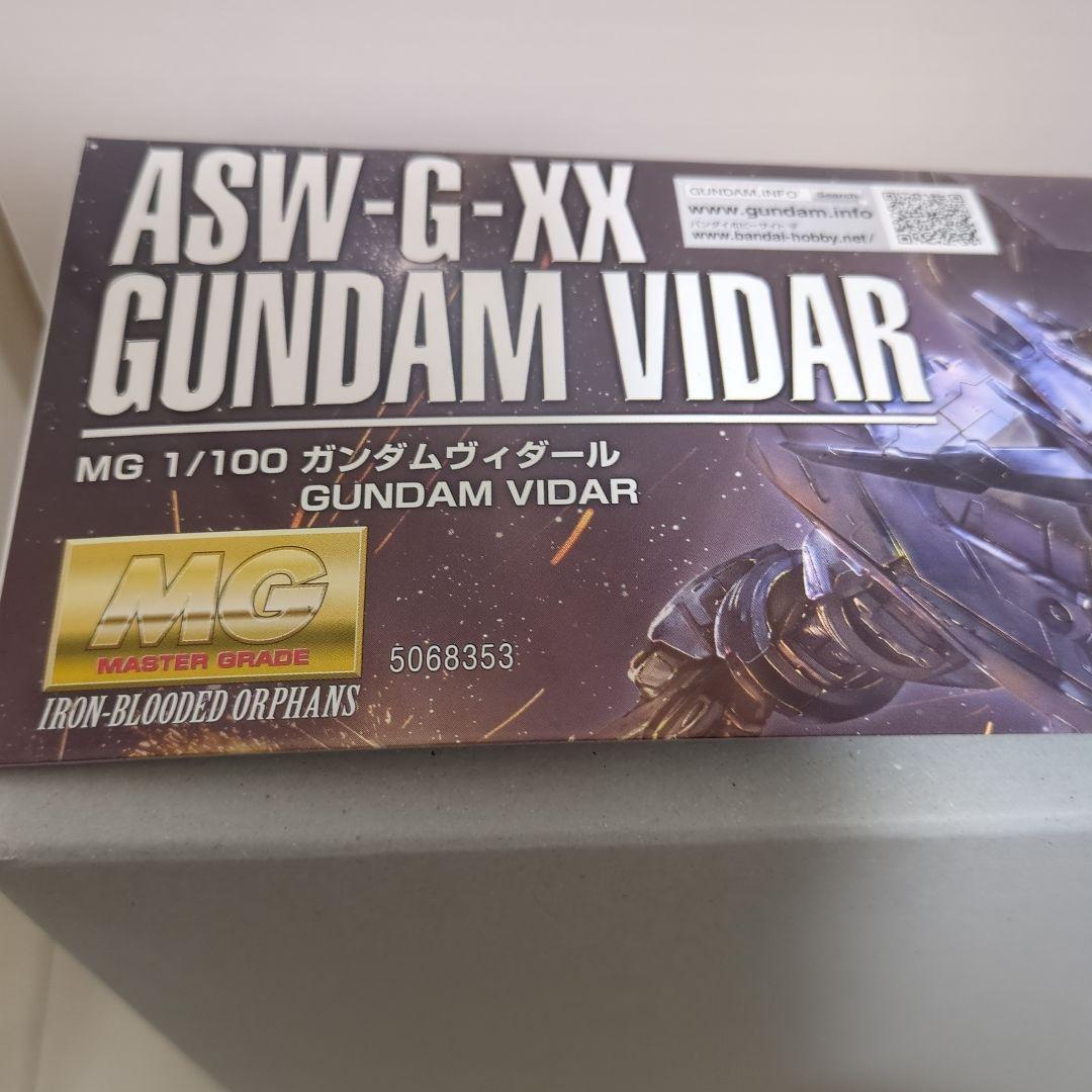 未開封　 MG 　1/100 　ガンダムヴィダール 鉄血のオルフェンズ