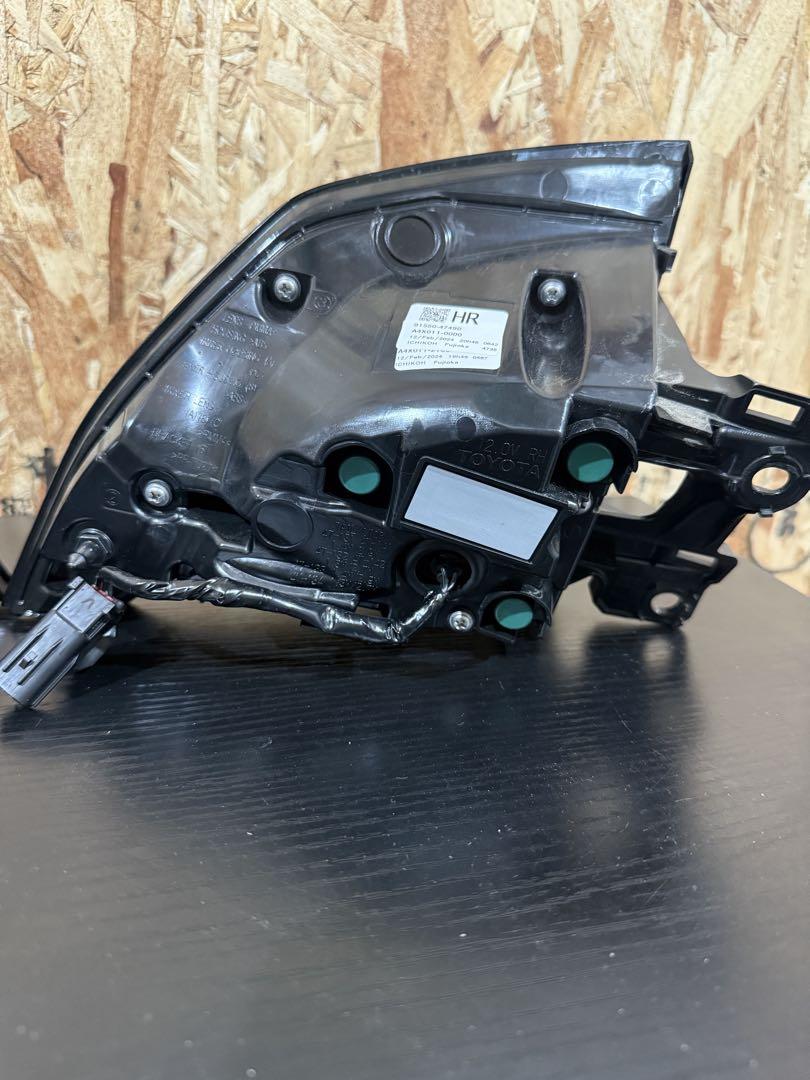 TOYOTA　60 プリウスzグレード　テール　一式　ブラック