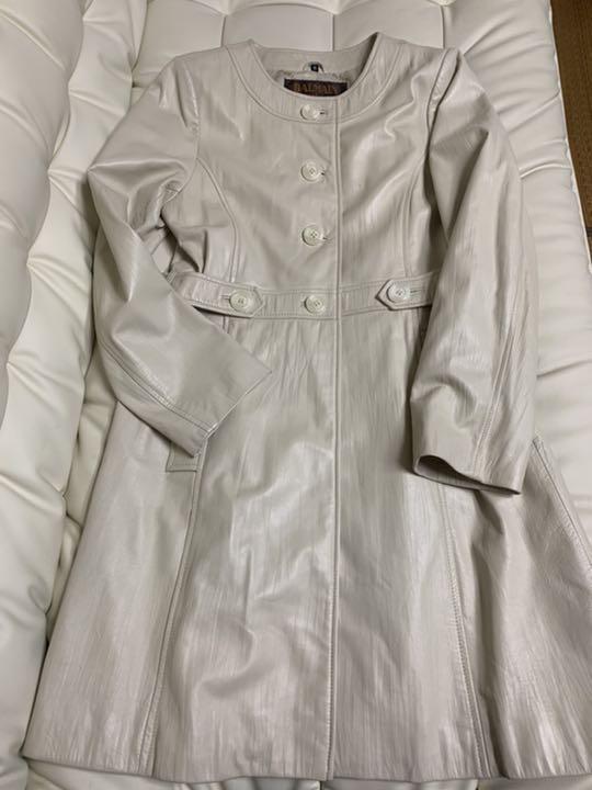 美品 バルマン レザーコート オフホワイトM vK9j3-m43610604291 高級 BALMAIN NEW定番