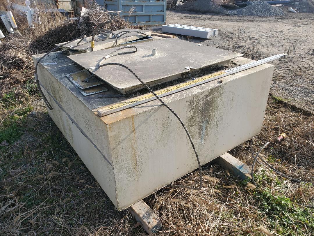 中古水タンク