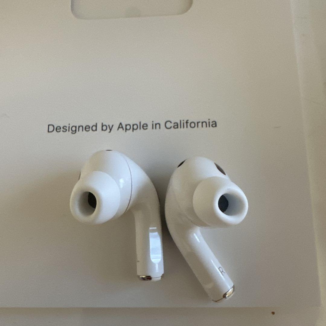 [正規品]AirPods Pro第二世代 Lightning Airpods Pro 2nd Lightningタイプ