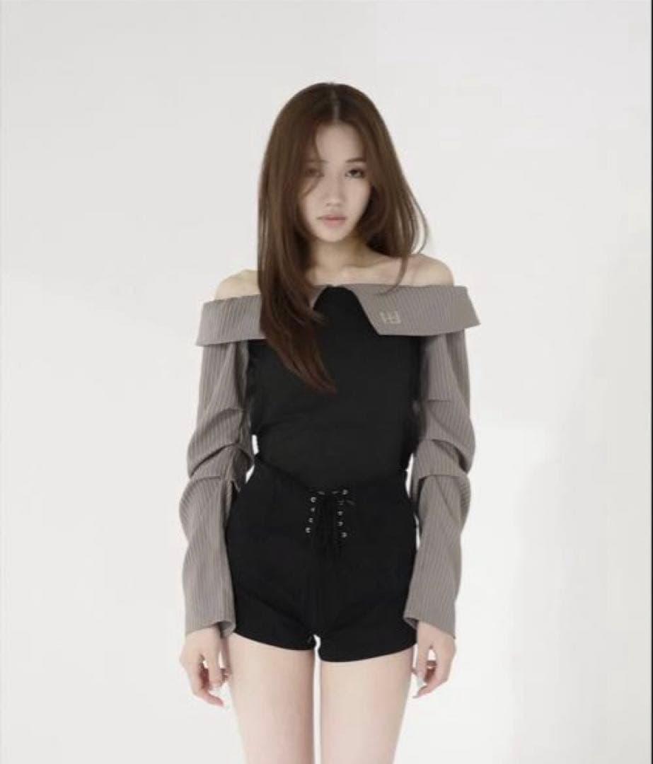 kiss the club オフショルダー 長袖シャツ kiss the club オフショルダー 長袖シャツ