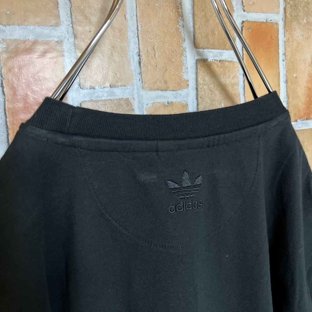 141adidasアディダスオリジナルストレフォイルロゴTシャツ デカロゴ刺繍黒