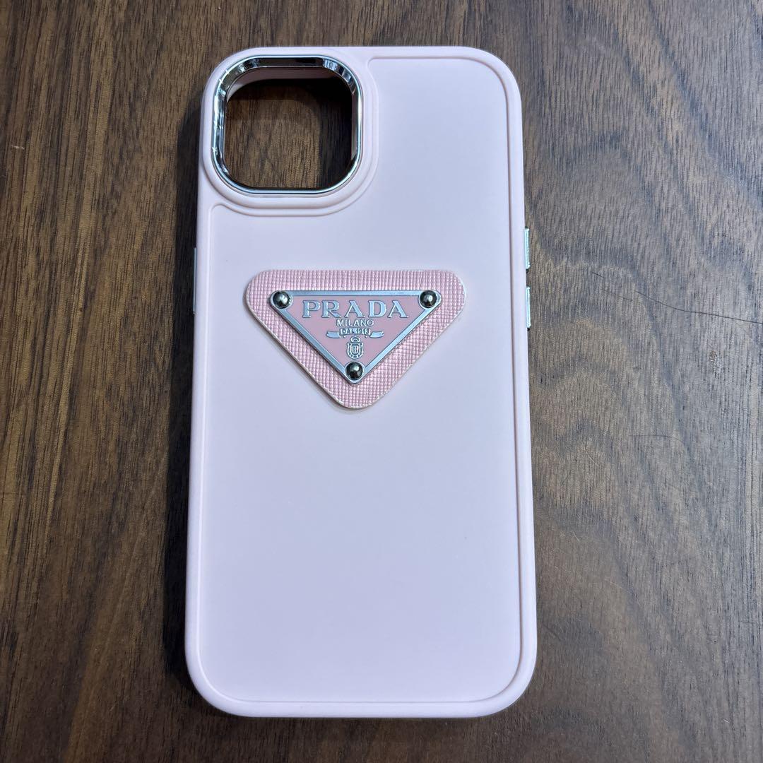 iPhone 15 ケース PRADAプラダ ピンク - メルカリ