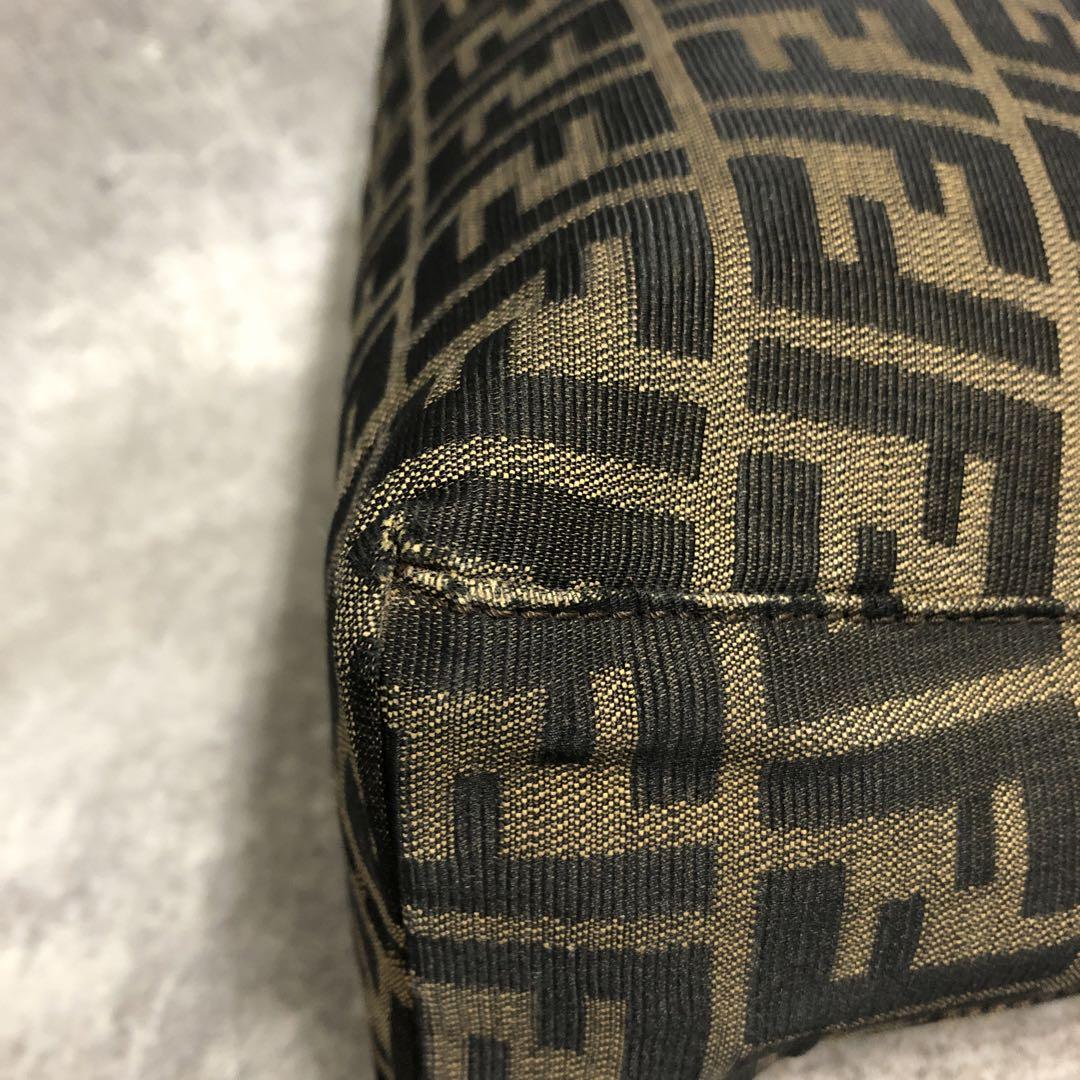 ダイナム様■ FENDI フェンディハンドバッグ ワンショルダー ズッカ柄