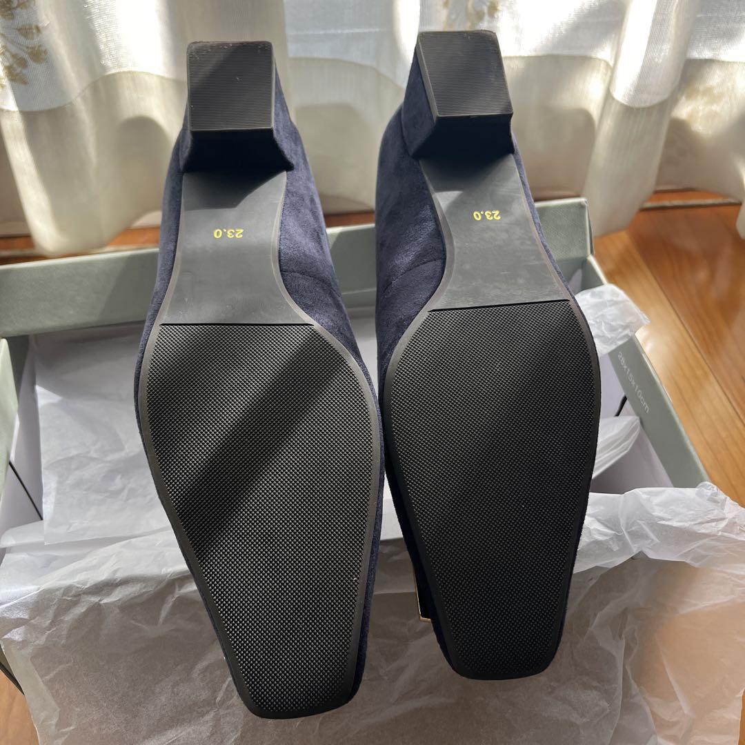 green label relaxingネイビー スエード スクエアパンプス