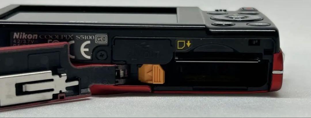 Nikonクールピクス　s5100 充電器付き　レッド