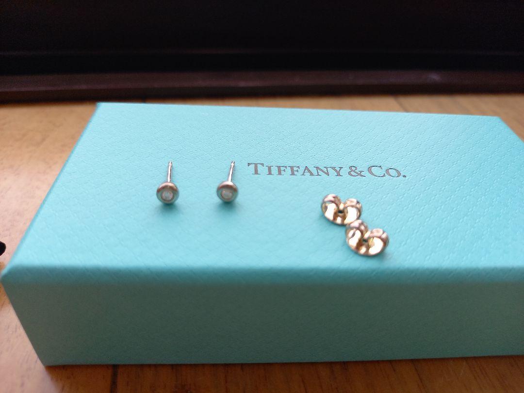 TIFFANYピアス