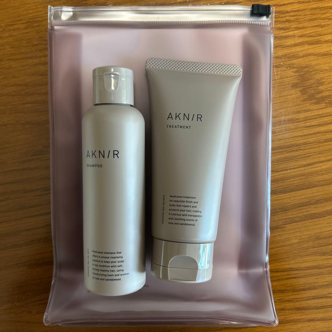 アクニー ヘアケアトラベルセット 14日分 ローズ×サンダルウッド