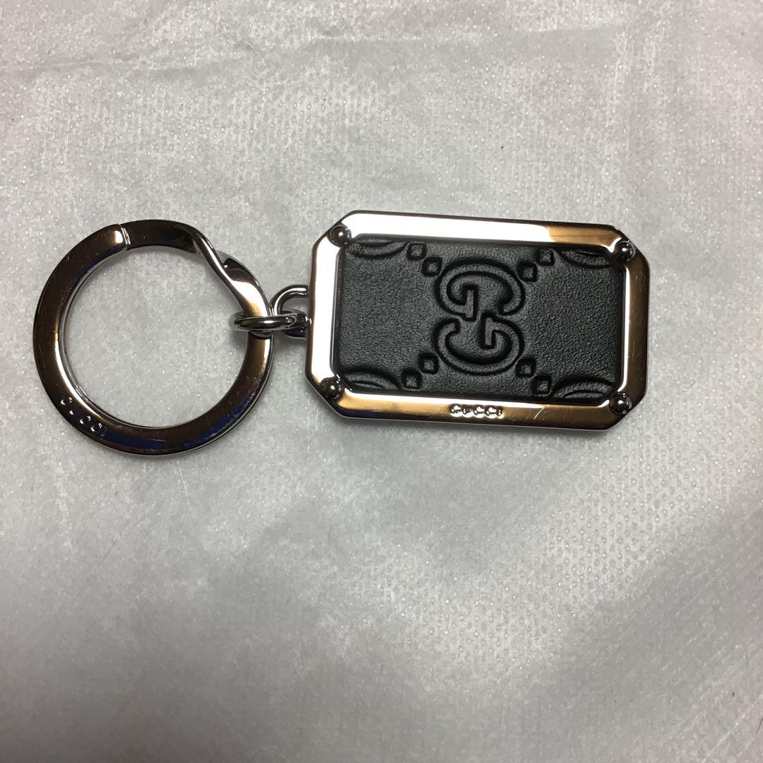GUCCI キーホルダー GGロゴ付き