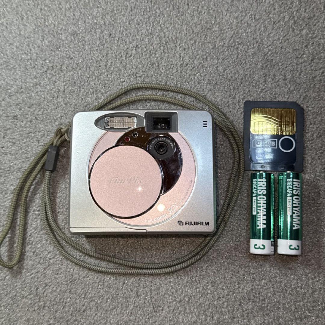 ☆動作OK FinePix 30i ピンク 乾電池式 カード付き 難あり