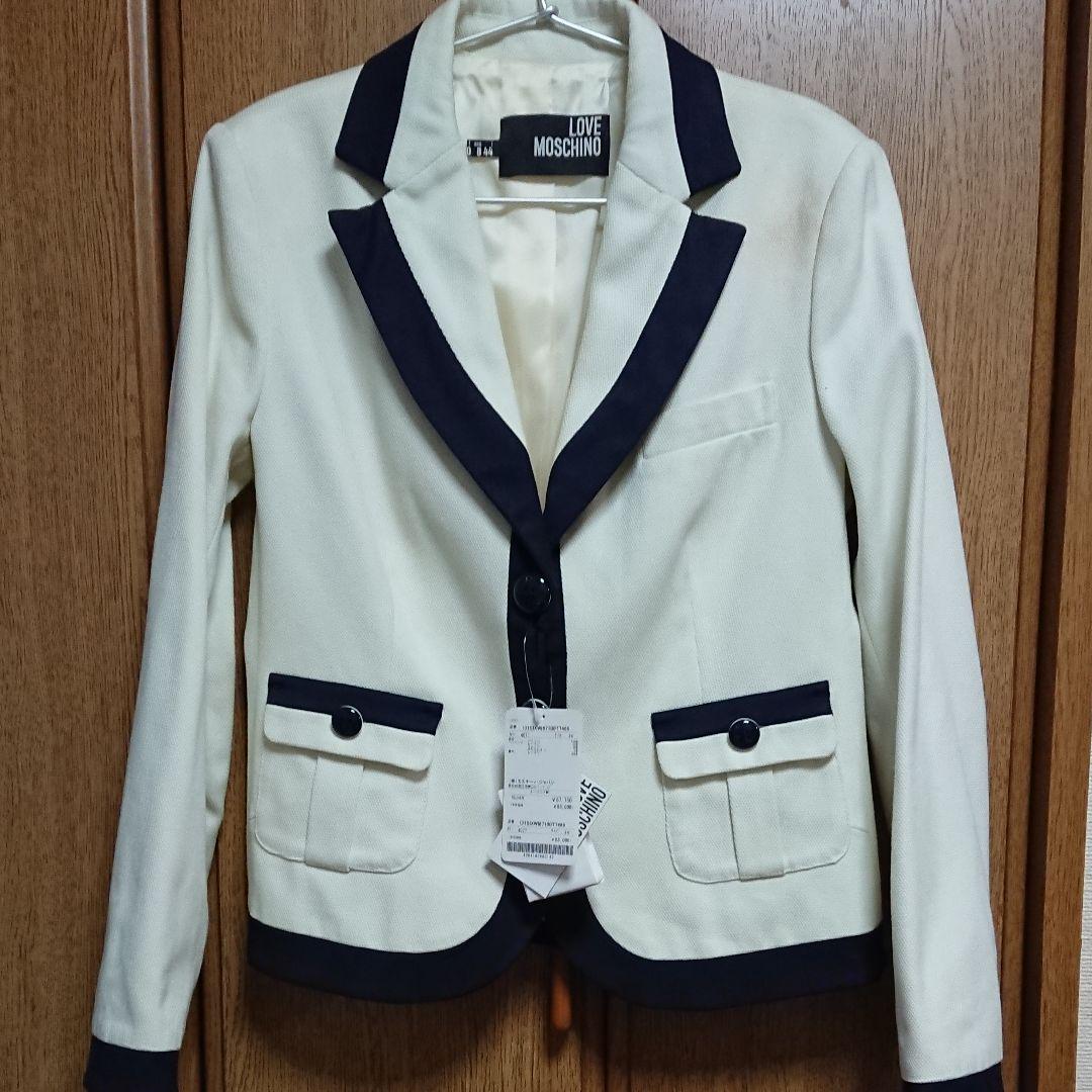 未使用タグつき 44 42 セット XQNsV-m43666411026 LOVE MOSCHINO スーツ 特典進呈