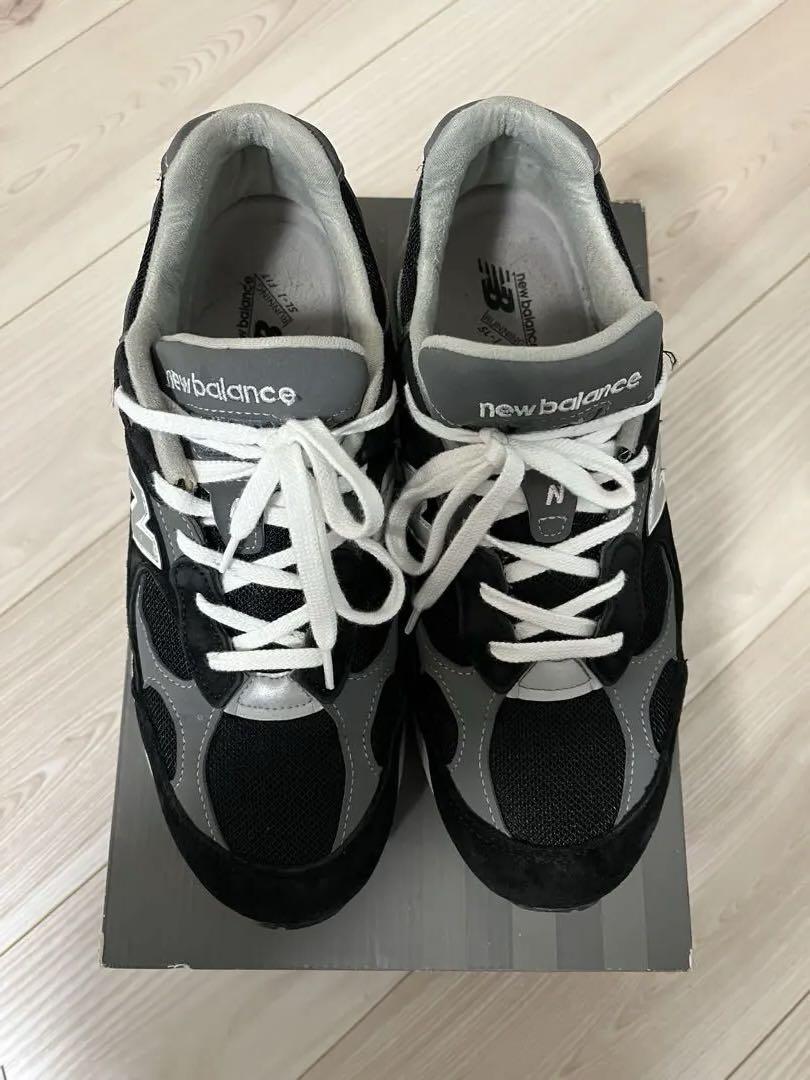 靴 New Balance M992EB