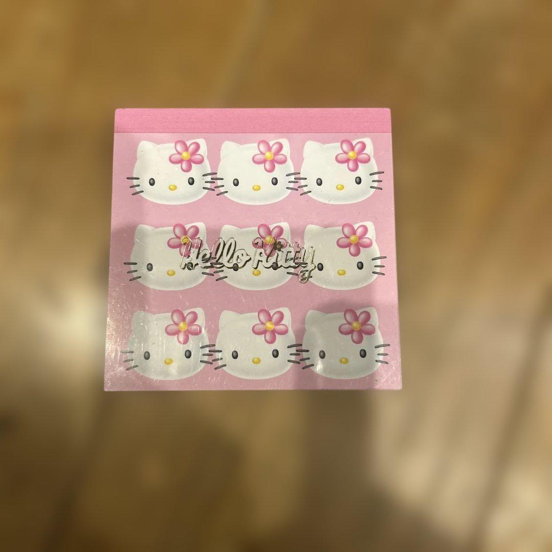 ハローキティ メモ 海外限定 フラワーキティ シール付 メモパッド ♡ 激レア ハローキティ メモ 海外限定 フラワーキティ シール付