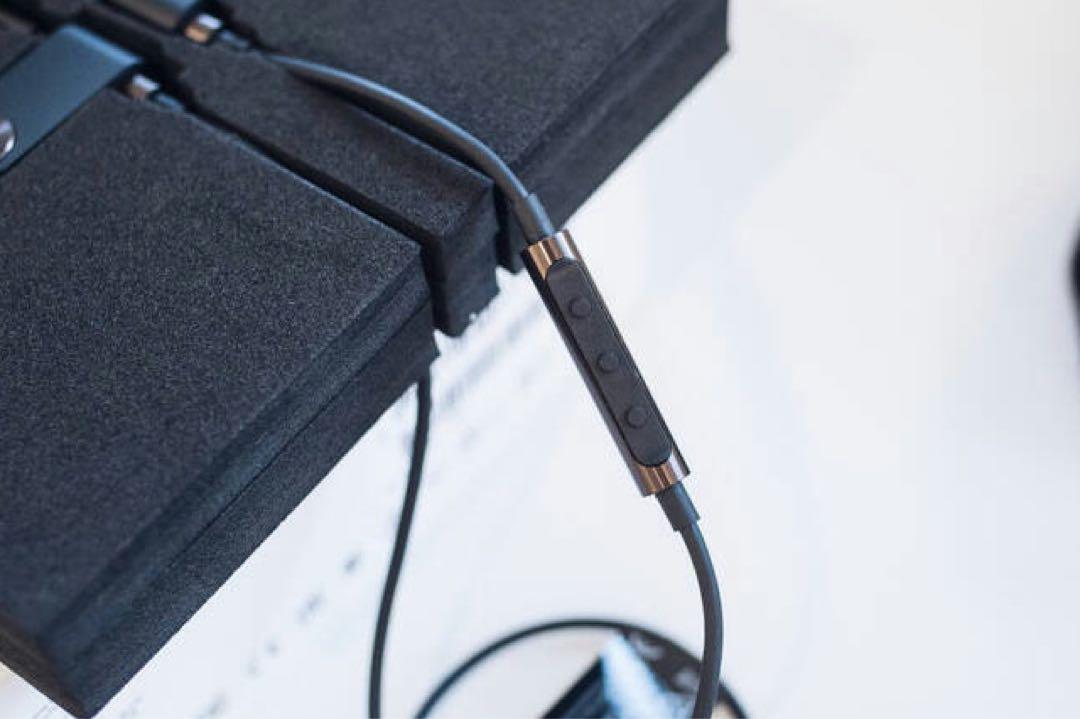 BANG & OLUFSEN EARSET 高音質ワイヤレスイヤホン ブラウン