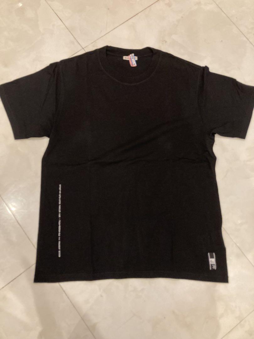 MONCLER ブラック Tシャツ バックプリント