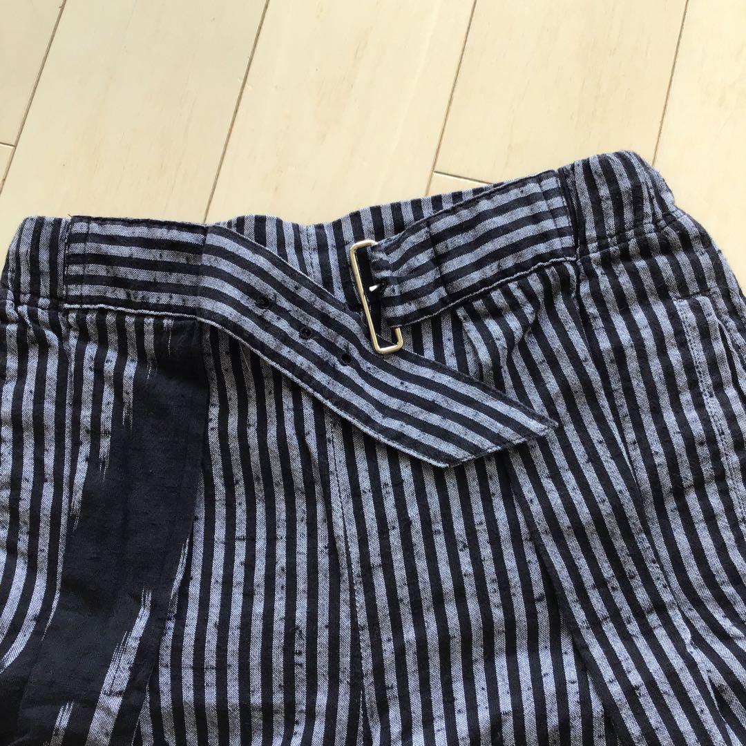 Issey Miyake 黒と青のストライプ ワイドパンツ