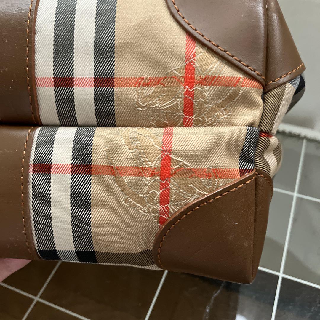 Burberrバッグ 値下げします