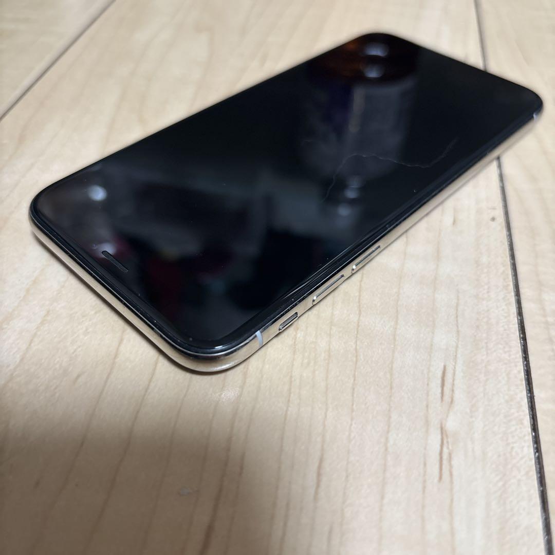 Apple iPhone X シルバー 本体　64GM SIMフリー