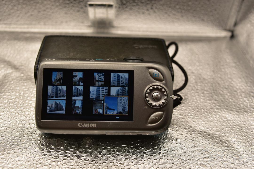 Canon IXY 510is デジタルカメラ 青色 本体と純正ケース付き
