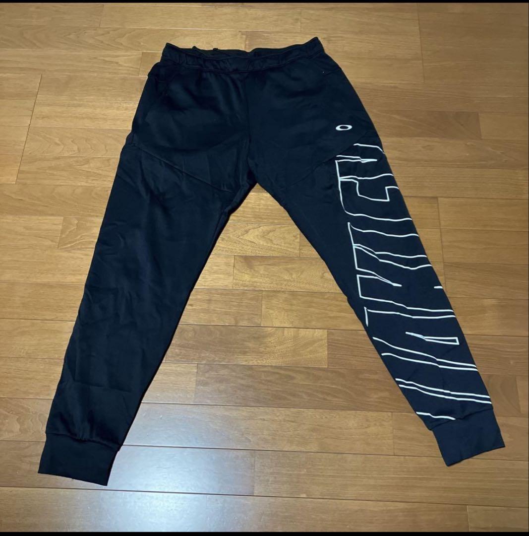 オークリー　セットアップ　ジャージ　Ｌサイズ
