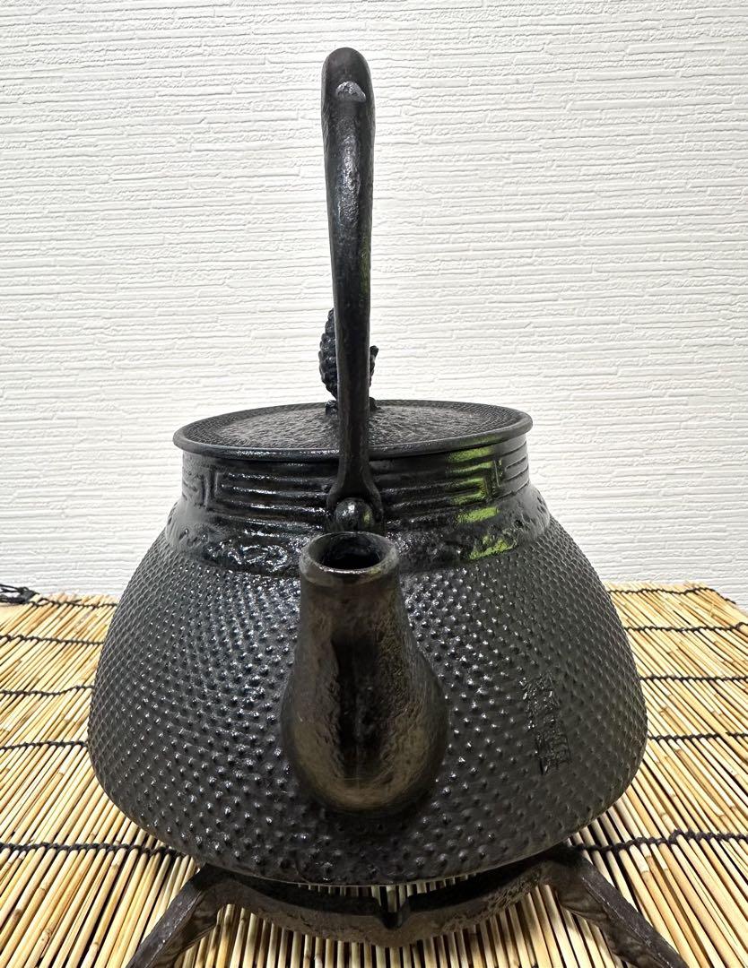 ファッションシーンで話題のこれから流行るブランド12選 新品、供箱等付属品付 18型 真作保証 南部岩鋳四代目清末作 工芸品