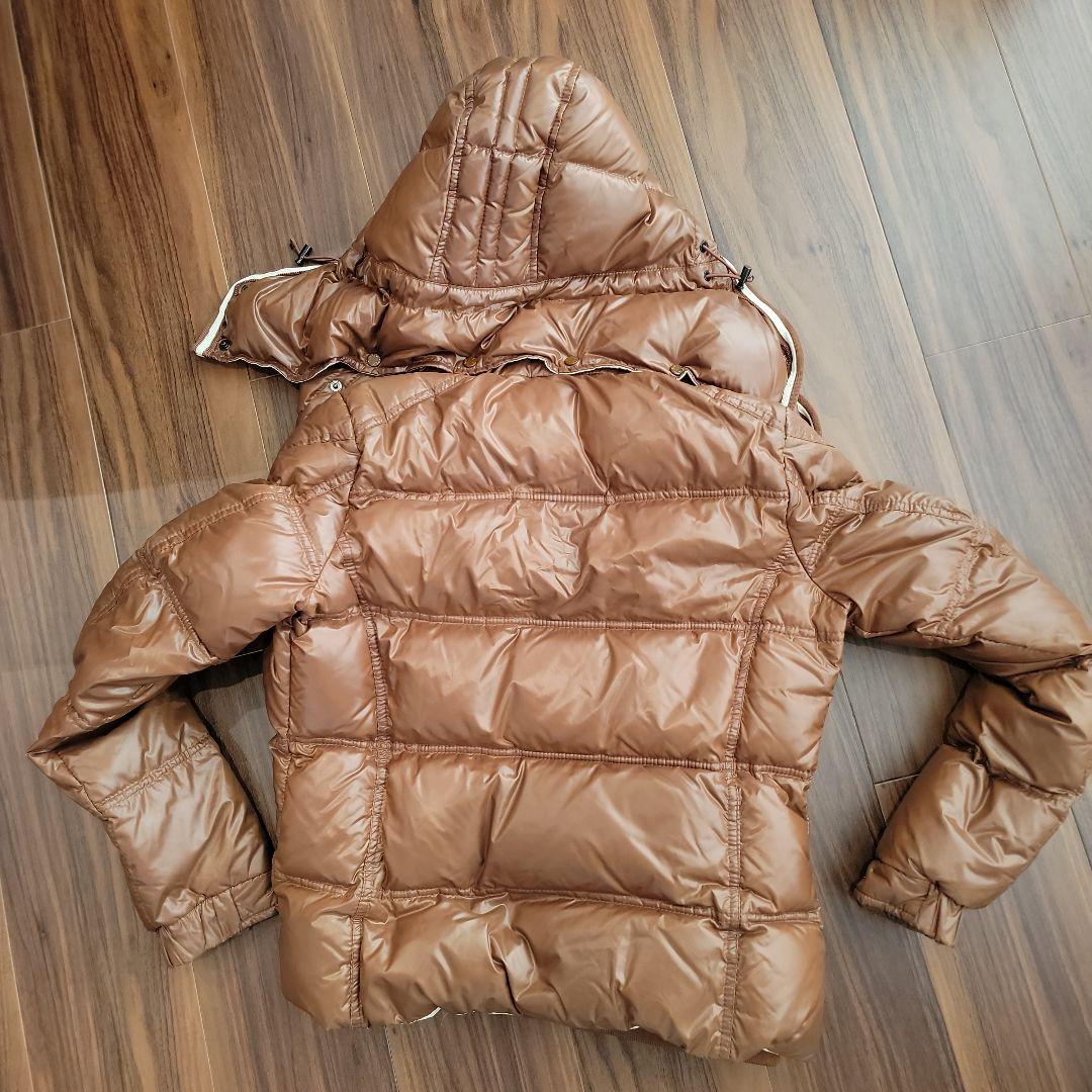モンクレール　MONCLER　ダウン　ブラウン