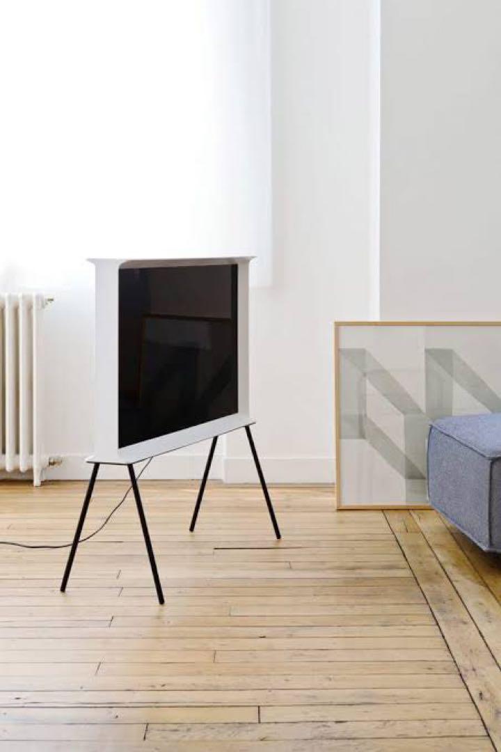 Samsung QN43LS01TA 43 Serif TV QLED日本未発売