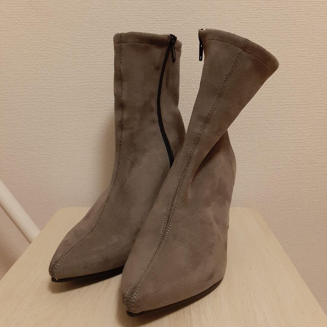 最終値下げ グレー ショートブーツ Shop At Mercari From Japan Buyee Bot Online 最終値下げ グレー ショートブーツ Shop At Mercari From Japan Buyee Bot Online