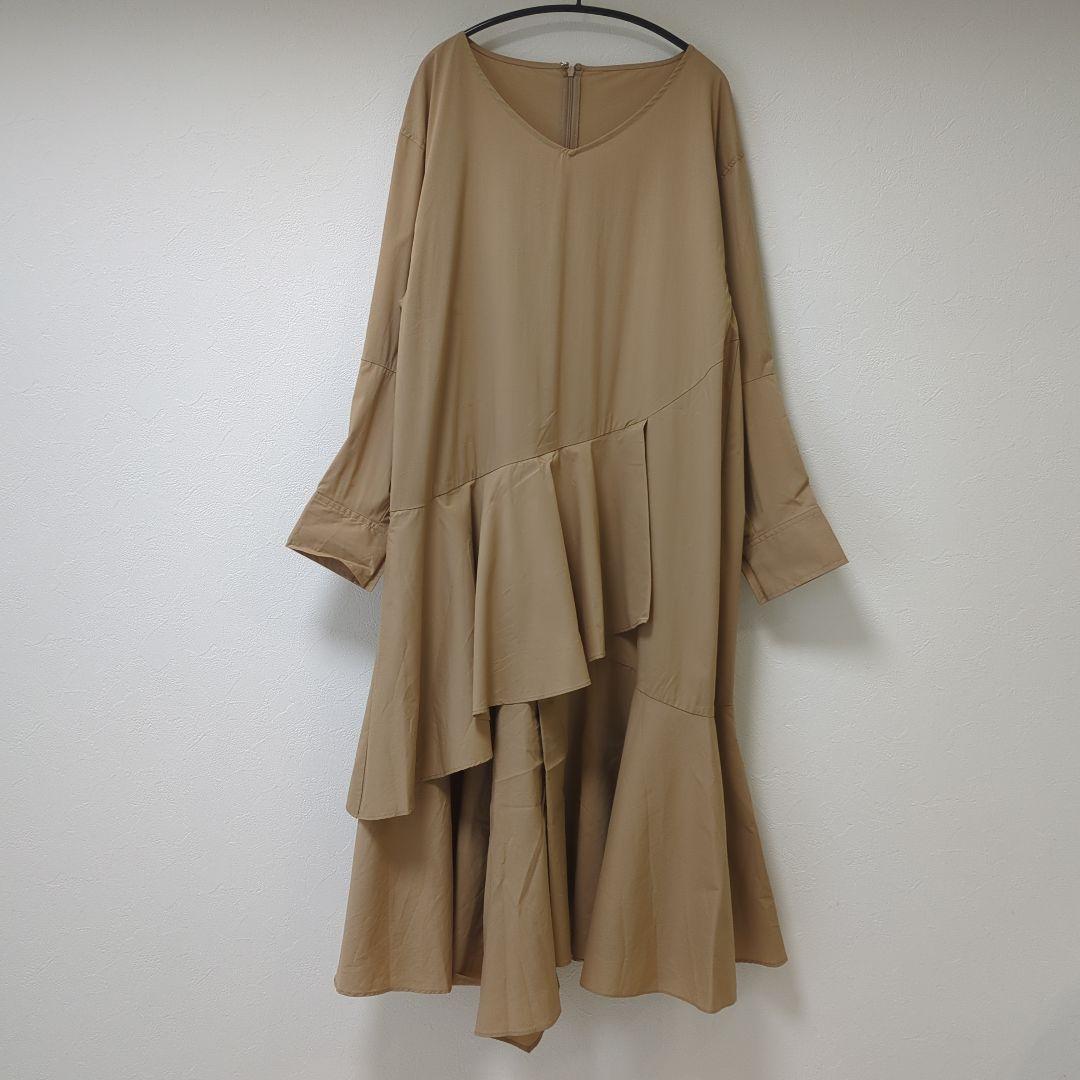 【美品】エレンディーク　ベージュ アシンメトリック ロングワンピース 02