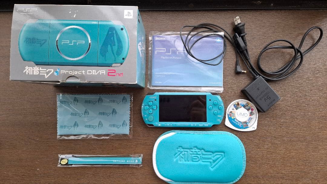初音ミク -Project DIVA- 2nd オリジナルモデル PSP本体PlayStation Portable