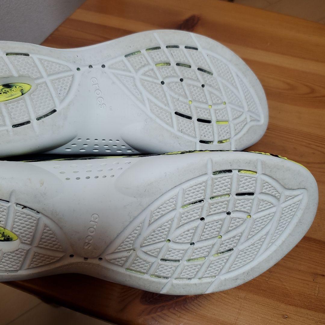 美品 crocs クロックス ライトライドメンズサンダルスニーカーM９