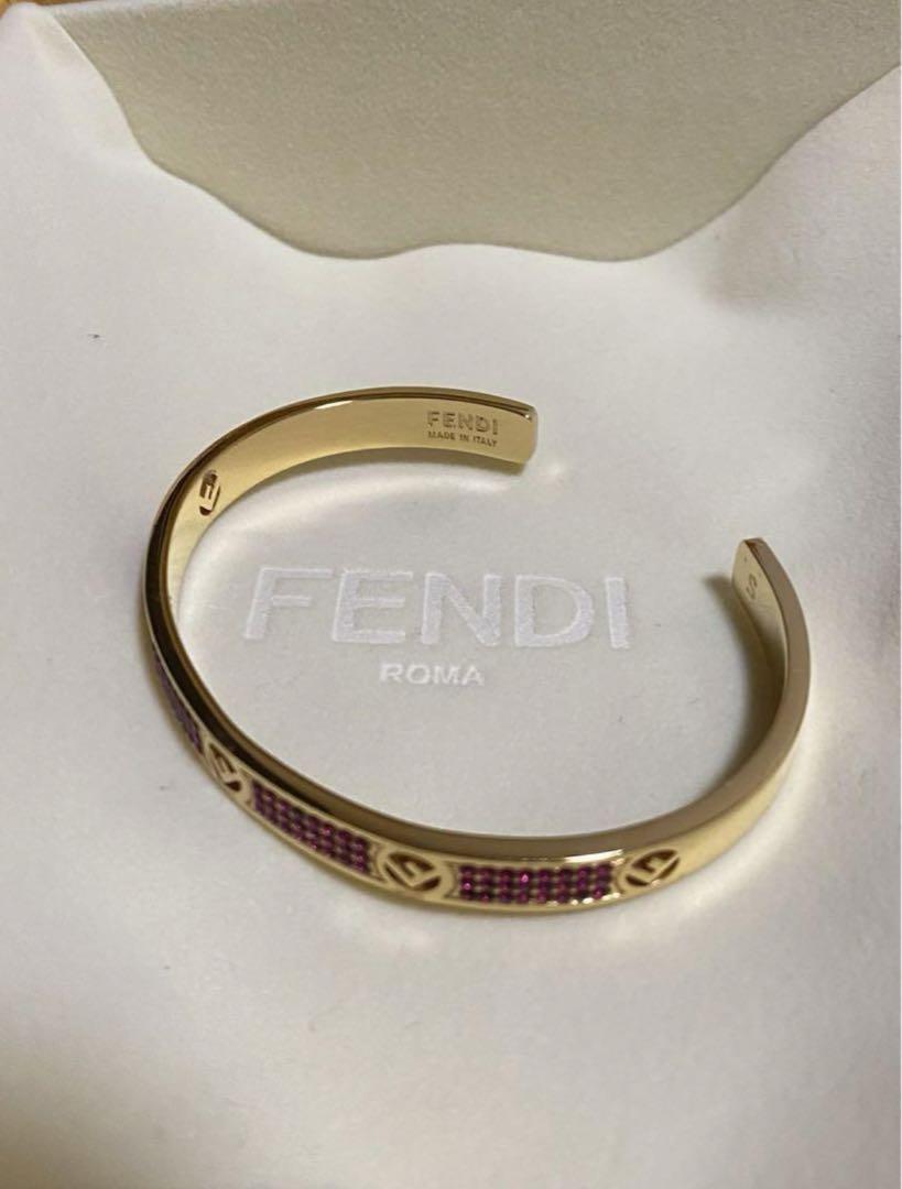 セブンイレブン 冬ギフト 2025 Fendi プレゼント バングル レディース ブレスレット アクセサリー