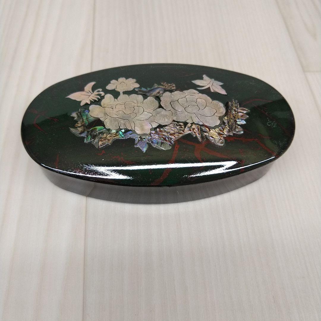 y 韓国 螺鈿細工　小物入れ